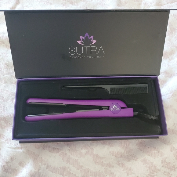 Sutra Other - Sutra Hair Straightener w/ Magnetic Plates